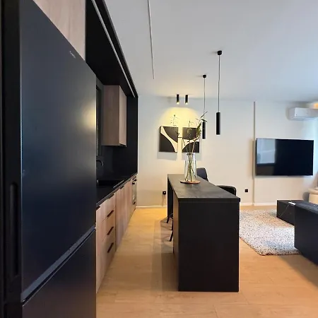 Elegantseaviewstay