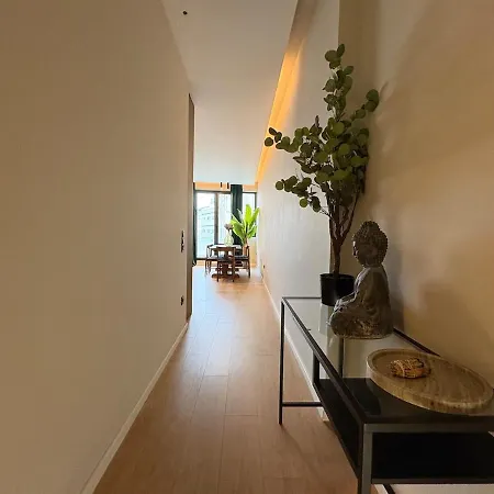 Апартаменты Elegantseaviewstay